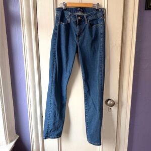 GAP Women’s Straight Leg Jeans